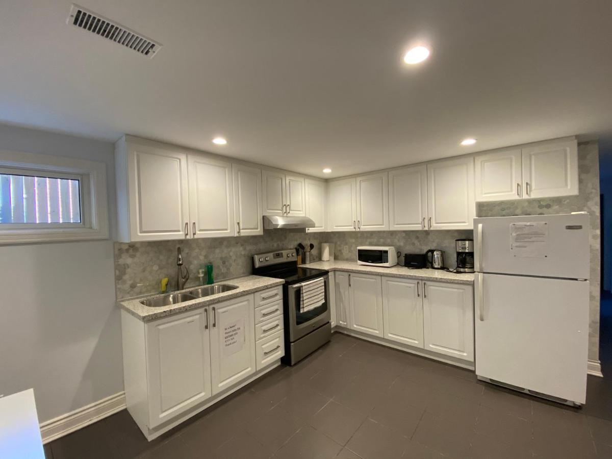 تورونتو Yonge And Finch Subway !U Spacious & Cozy Private Bdr With Shared Bathroom المظهر الخارجي الصورة
