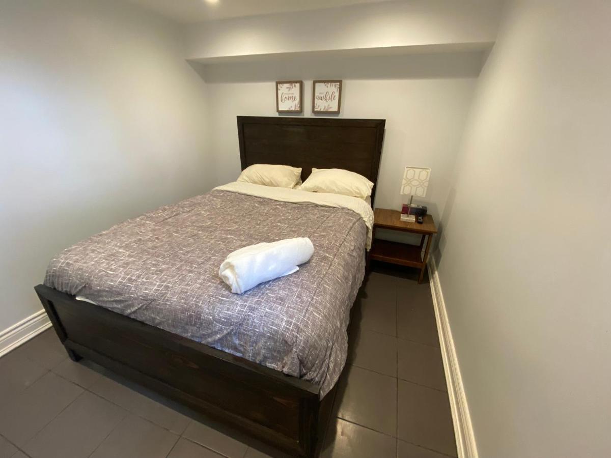 تورونتو Yonge And Finch Subway !U Spacious & Cozy Private Bdr With Shared Bathroom المظهر الخارجي الصورة